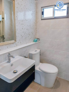 *****บ้านเดี่ยวมือสองย่านแจ้งวัฒนะ ม.เพอร์เฟคเพลส แจ้งวัฒนะ2 หลังมุม เนื้อที่กว้าง 68 ตร.ว. ฟังก์ชัน 4 ห้องนอน 3 ห้องน้ำ ที่จอดรถ 2 คัน สภาพใหม่เอี่ยม ตกแต่งครบพร้อมเข้าอยู่ได้ทันที ตั้งบนสุดยอดทำเล การเดินทางสะดวกสบาย เชื่อมต่อถนนแจ้งวัฒนะ, ถนนชัยพฤกษ์, ถนนติวานนท์ และจุดขึ้นทางด่วน "ศรีสมาน" จองเลยวันนี้!